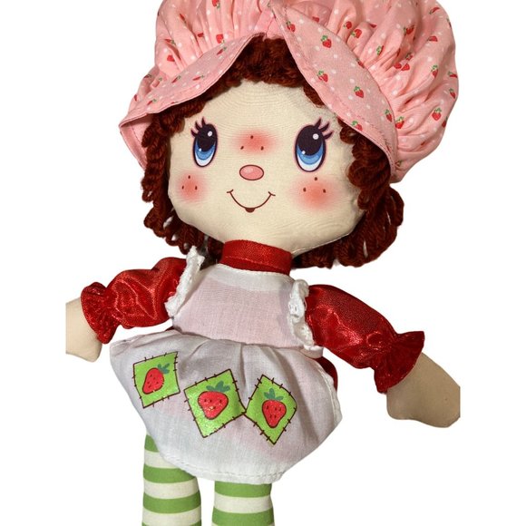 Strawberry Shortcake Plush  Stuffed Doll 2019 - Picture 11 of 11